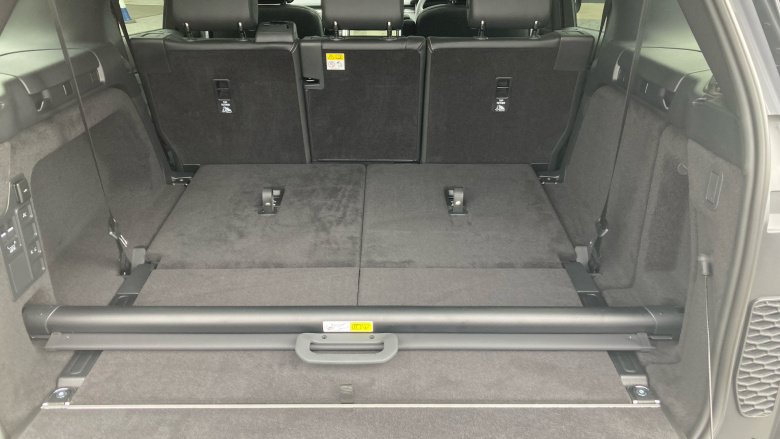 Land Rover Discovery 3.0 D350 Dynamic SE 5dr Auto Diesel Station Wagon